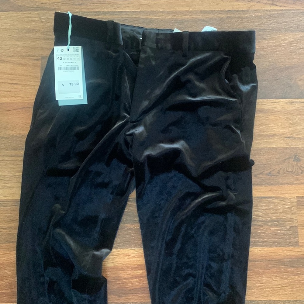 Brand new Zara black velvet pants